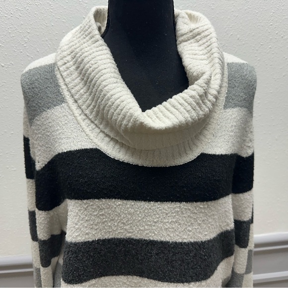 Style & Co Sweater Women’s Oversized Striped Fluffy Sweater XL - Picture 2 of 10